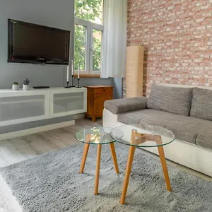 Ny18 Nyar , Budapest Hungary
